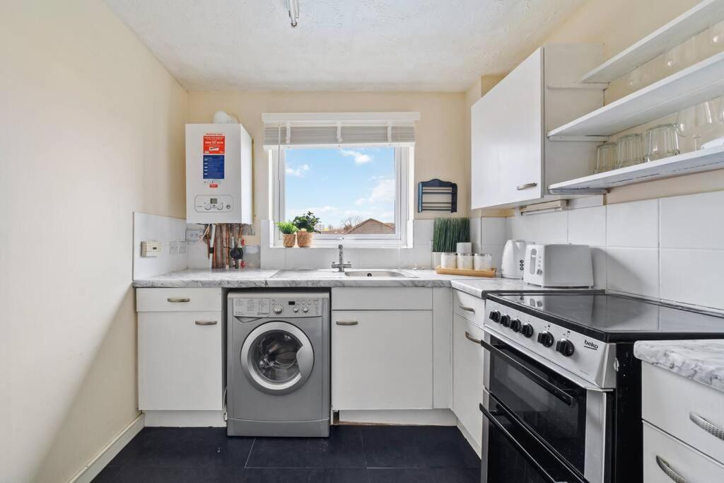Cozy Apartment In Greater London - 1Br,1 Bath Exterior photo